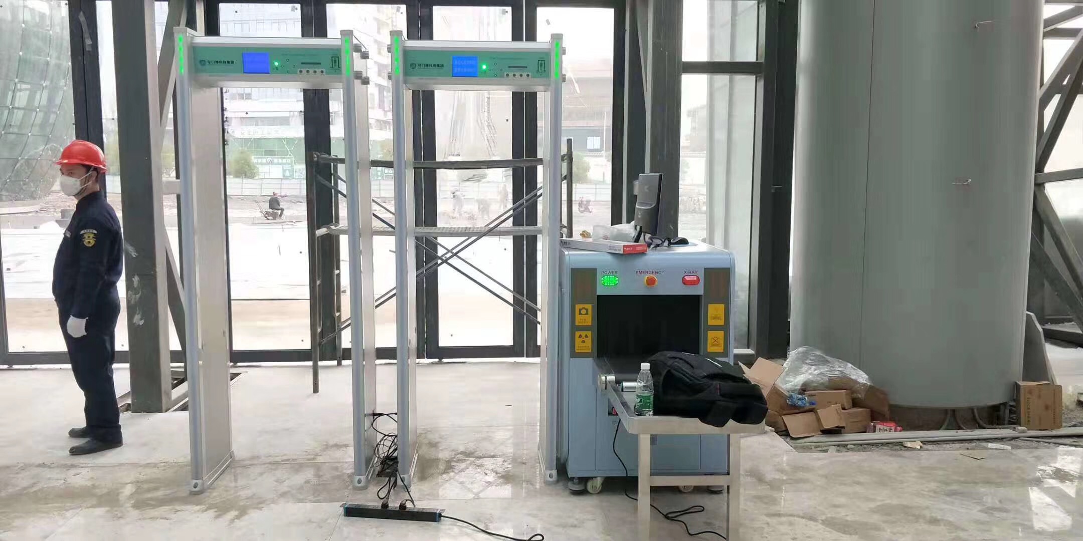中国南昌VR产业基地采用k8.com安检机安检门等安检设备